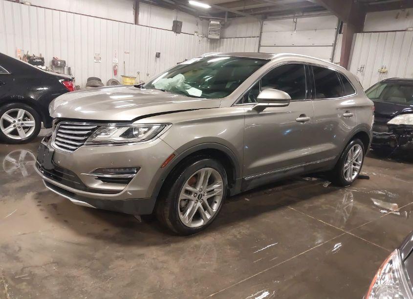 Photo 2 of 2017 Lincoln Mkc RESERVE (VIN 5LMCJ3D93HUL20818)