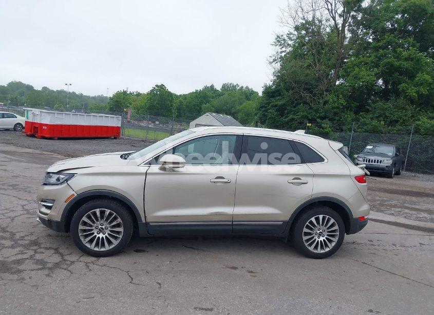 Photo 14 of 2017 Lincoln Mkc RESERVE (VIN 5LMCJ3D93HUL57805)