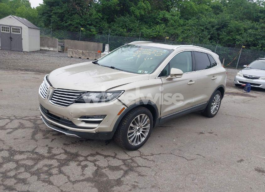 Photo 2 of 2017 Lincoln Mkc RESERVE (VIN 5LMCJ3D93HUL57805)