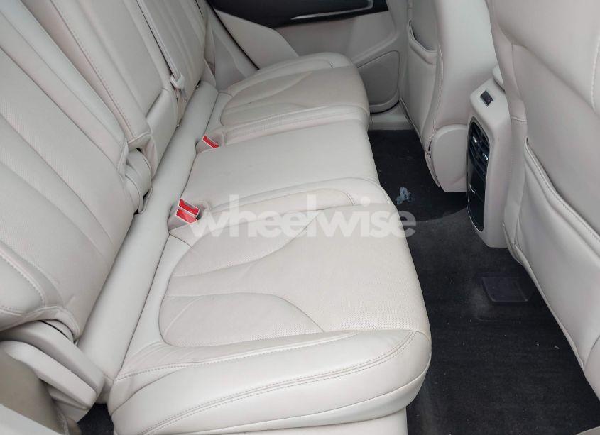 Photo 8 of 2017 Lincoln Mkc RESERVE (VIN 5LMCJ3D96HUL56969)