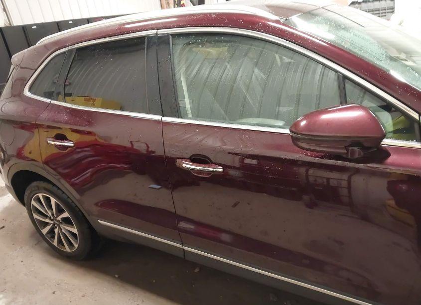 Photo 13 of 2019 Lincoln Mkc RESERVE (VIN 5LMCJ3D96KUL38298)