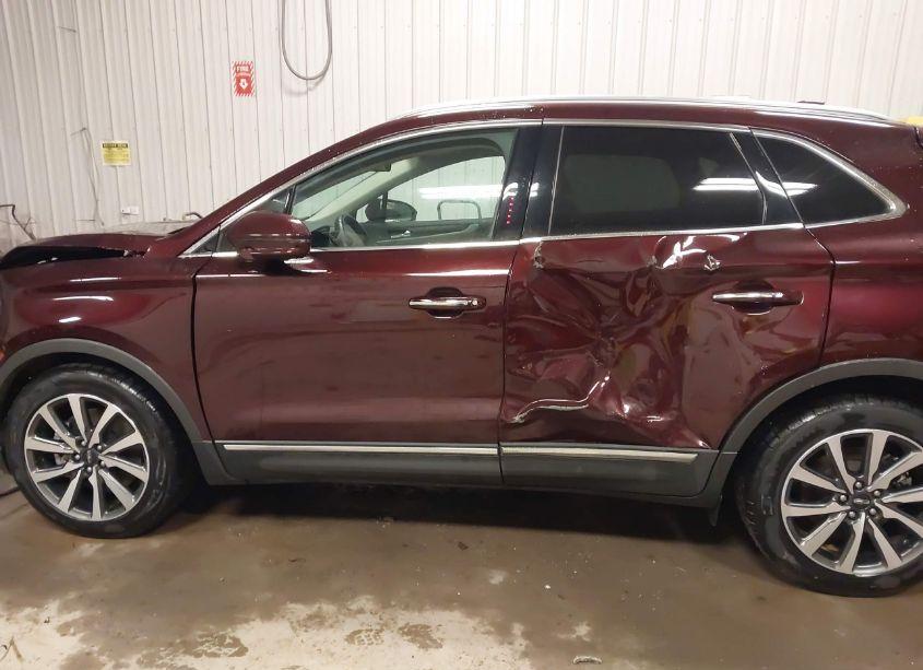 Photo 14 of 2019 Lincoln Mkc RESERVE (VIN 5LMCJ3D96KUL38298)
