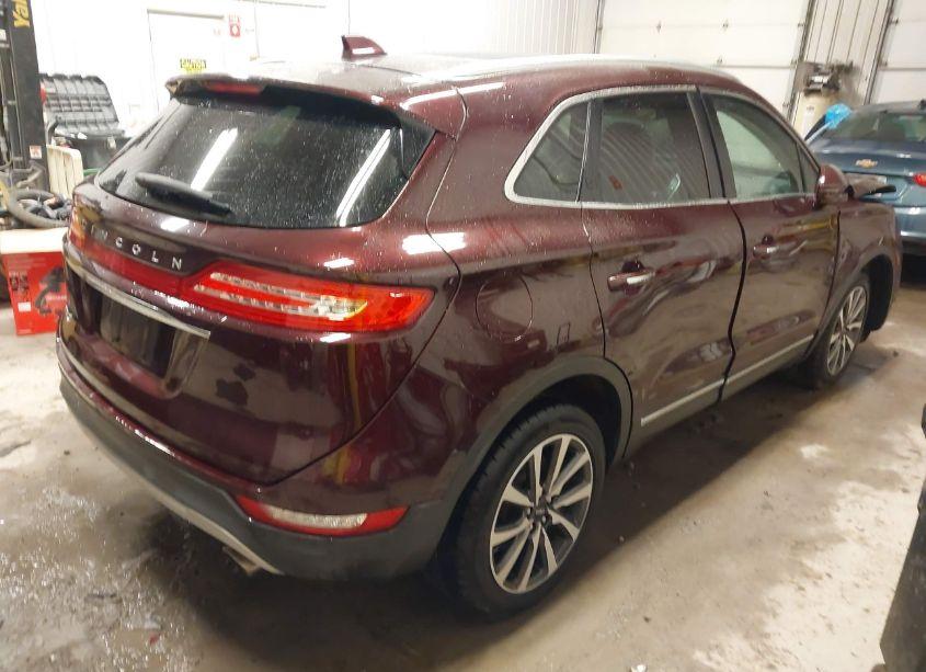 Photo 4 of 2019 Lincoln Mkc RESERVE (VIN 5LMCJ3D96KUL38298)