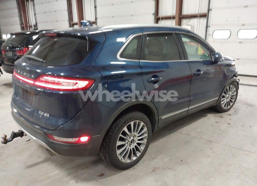 Photo 4 of 2016 Lincoln Mkc RESERVE (VIN 5LMCJ3D97GUJ22077)