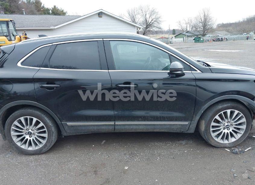 Photo 14 of 2017 Lincoln Mkc RESERVE (VIN 5LMCJ3D97HUL53823)