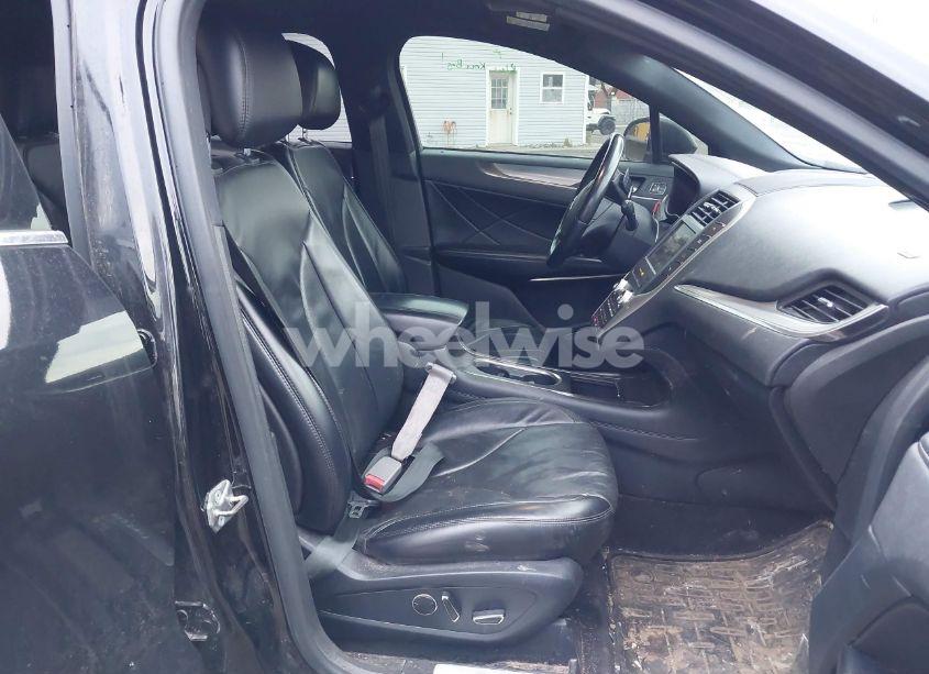 Photo 5 of 2017 Lincoln Mkc RESERVE (VIN 5LMCJ3D97HUL53823)