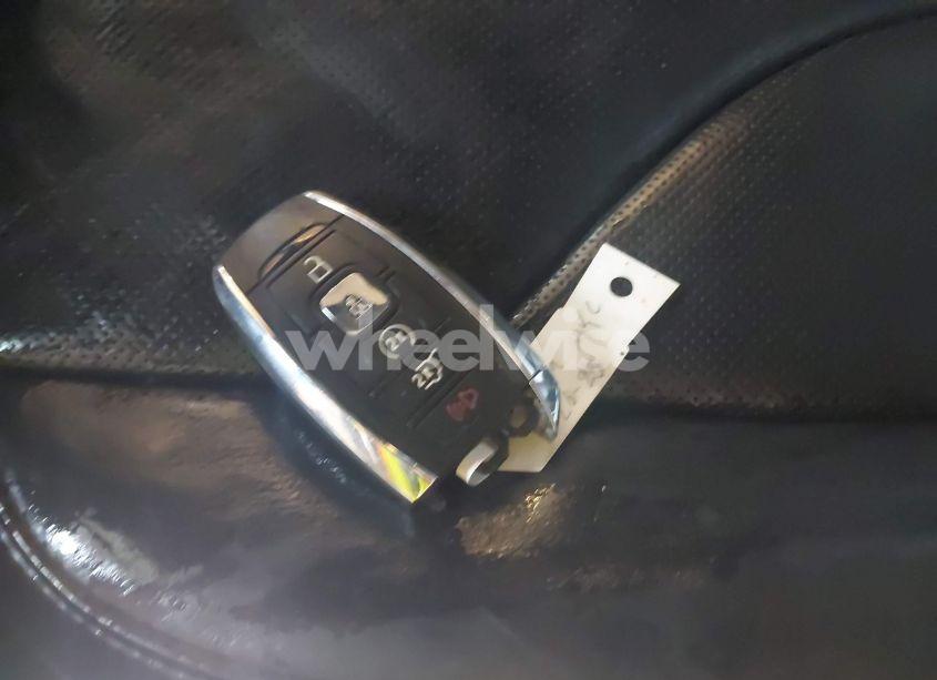 Photo 11 of 2019 Lincoln Mkc RESERVE (VIN 5LMCJ3D98KUL17162)