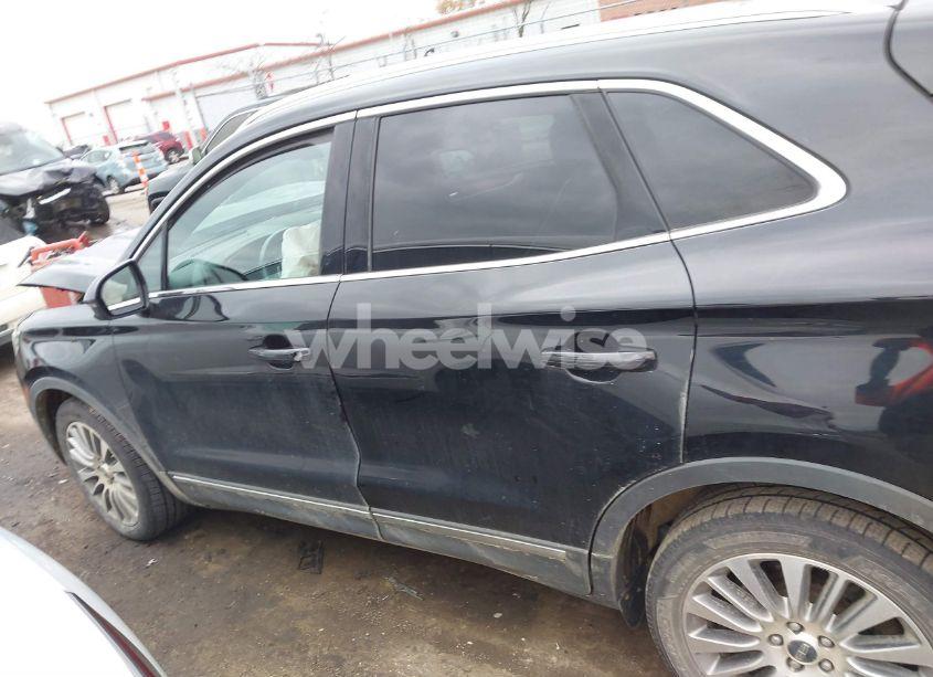 Photo 14 of 2017 Lincoln Mkc RESERVE (VIN 5LMCJ3D9XHUL40127)