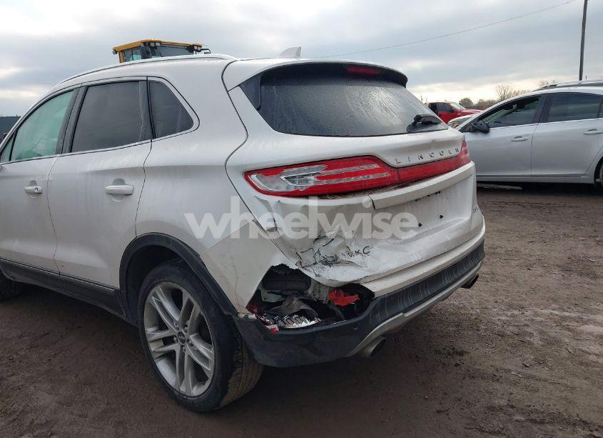 Photo 6 of 2018 Lincoln Mkc RESERVE (VIN 5LMCJ3D9XJUL20577)