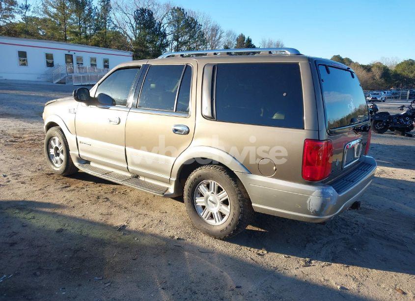 Photo 3 of 2002 Lincoln Navigator N/A (VIN 5LMEU27R02LJ09384)