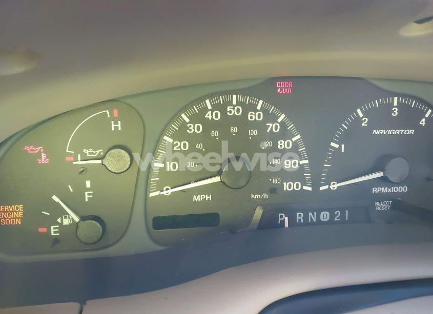 Photo 7 of 2002 Lincoln Navigator N/A (VIN 5LMEU27R02LJ09384)