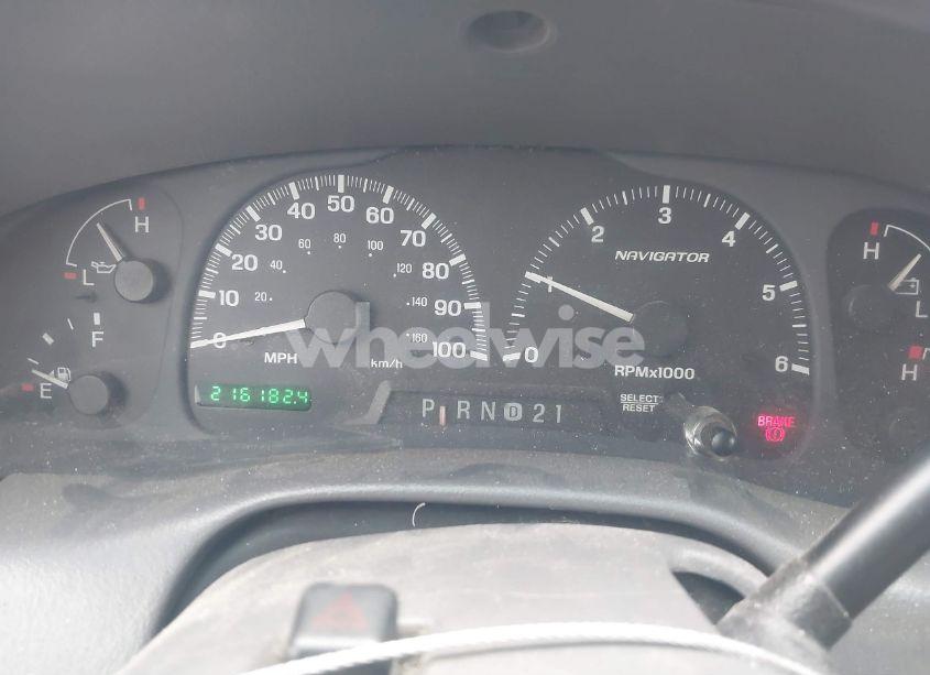 Photo 7 of 2001 Lincoln Navigator N/A (VIN 5LMEU27R41LJ31080)