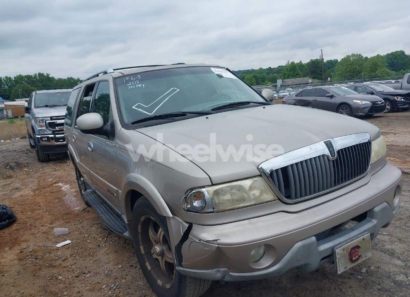 2002 Lincoln Navigator N/A (VIN 5LMEU27R42LJ13017) main photo