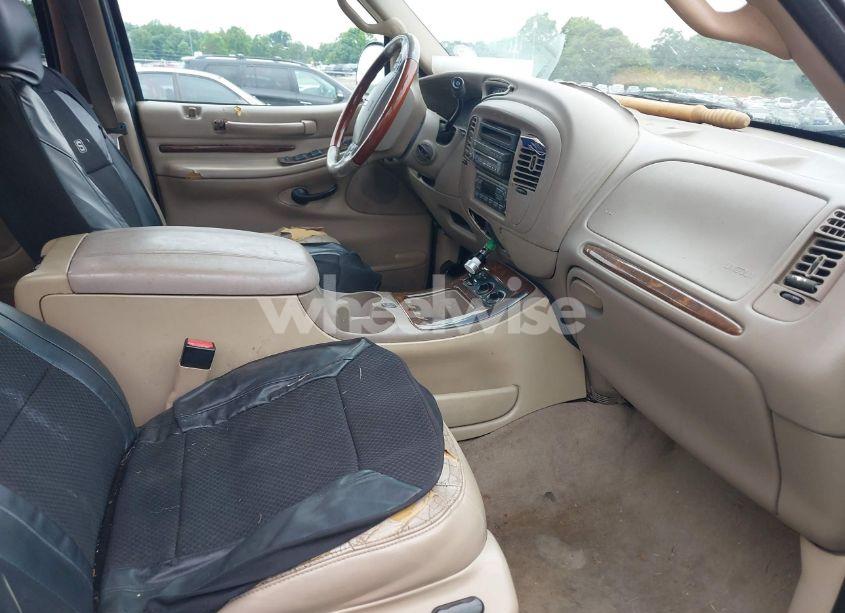 Photo 5 of 2002 Lincoln Navigator N/A (VIN 5LMEU27R42LJ13017)