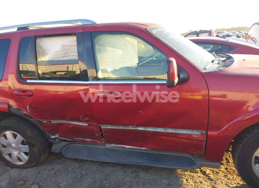 Photo 13 of 2005 Lincoln Aviator N/A (VIN 5LMEU88H55ZJ26935)