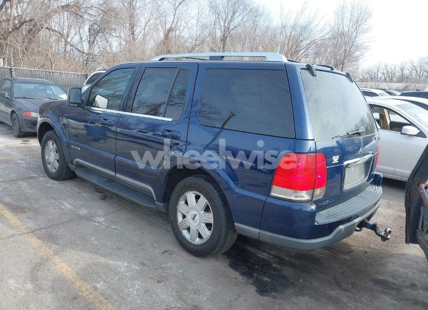 Photo 3 of 2004 Lincoln Aviator N/A (VIN 5LMEU88HX4ZJ43812)
