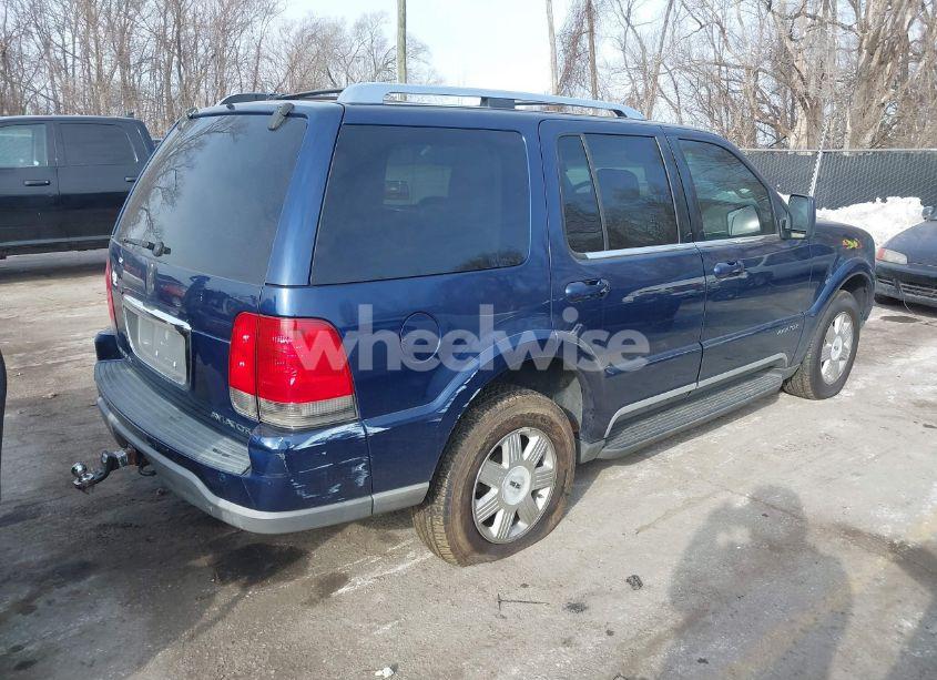 Photo 4 of 2004 Lincoln Aviator N/A (VIN 5LMEU88HX4ZJ43812)