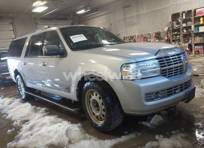 2007 Lincoln Navigator L (VIN 5LMFL28537LJ14461) main photo