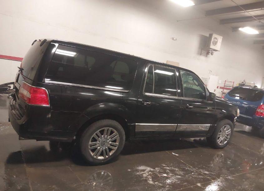 Photo 14 of 2007 Lincoln Navigator L (VIN 5LMFL28557LJ16938)