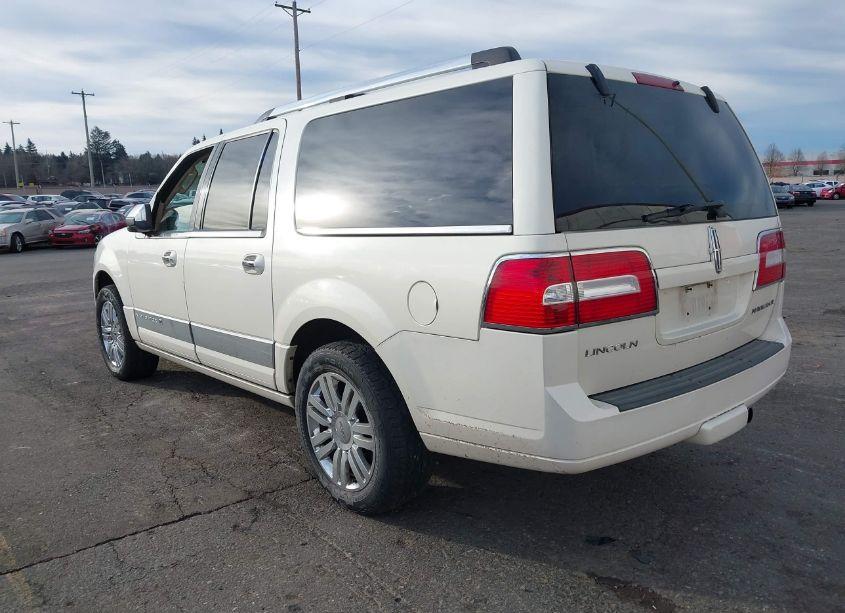 Photo 3 of 2007 Lincoln Navigator L (VIN 5LMFL28567LJ11120)