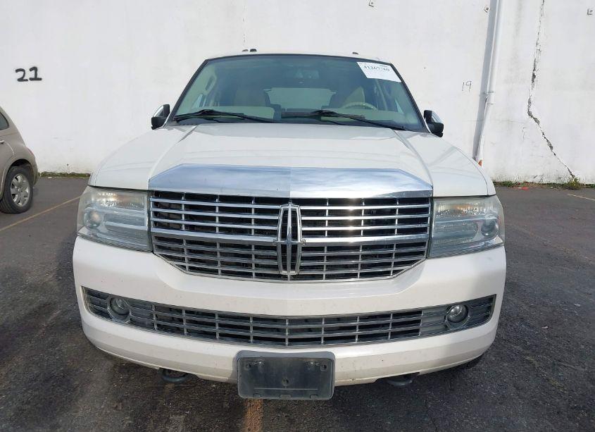 Photo 6 of 2007 Lincoln Navigator L (VIN 5LMFL28567LJ11120)