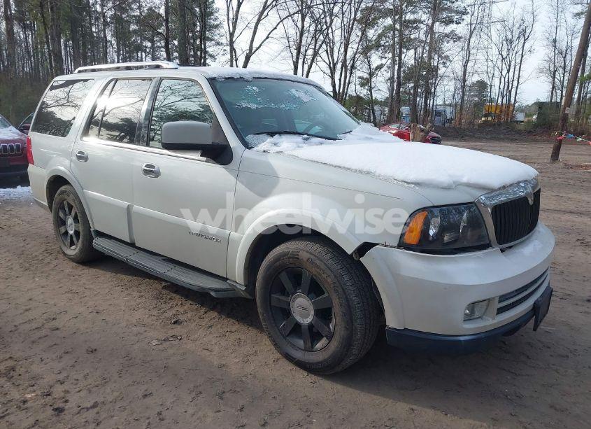 2006 Lincoln Navigator LUXURY/ULTIMATE (VIN 5LMFU27506LJ25785) main photo