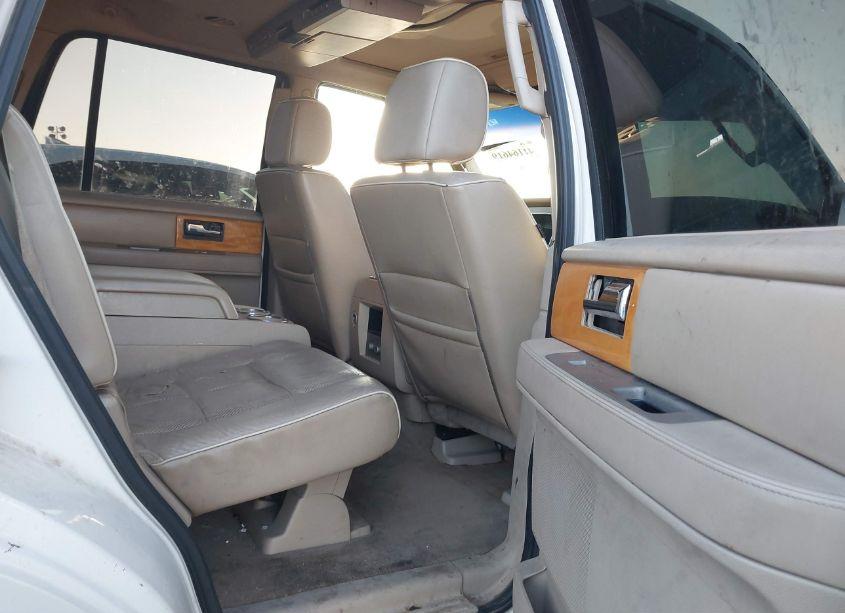 Photo 8 of 2007 Lincoln Navigator ULTIMATE (VIN 5LMFU27507LJ04565)