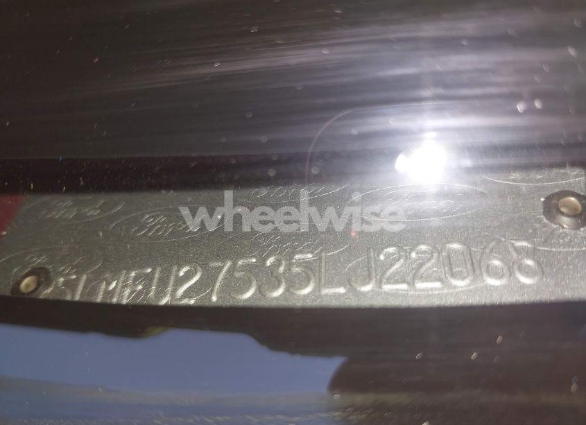 Photo 9 of 2005 Lincoln Navigator (VIN 5LMFU27535LJ22068)