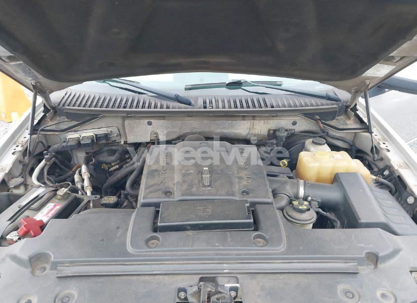 Photo 10 of 2007 Lincoln Navigator ULTIMATE (VIN 5LMFU27557LJ04965)