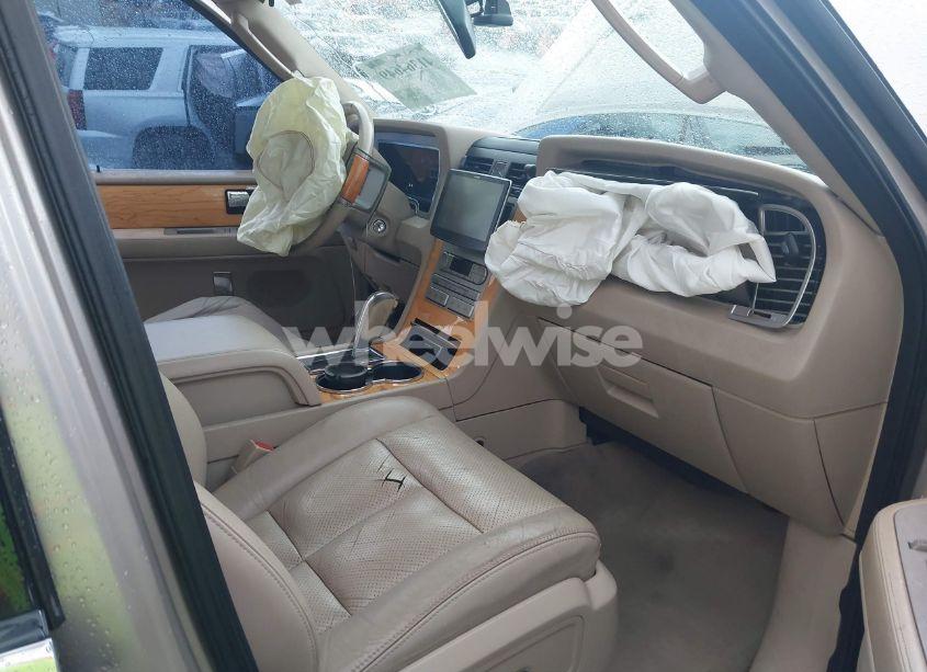 Photo 5 of 2007 Lincoln Navigator ULTIMATE (VIN 5LMFU27567LJ12508)