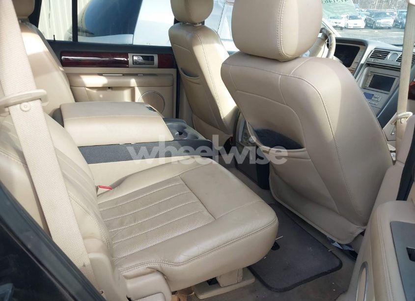 Photo 8 of 2006 Lincoln Navigator LUXURY/ULTIMATE (VIN 5LMFU27586LJ17756)