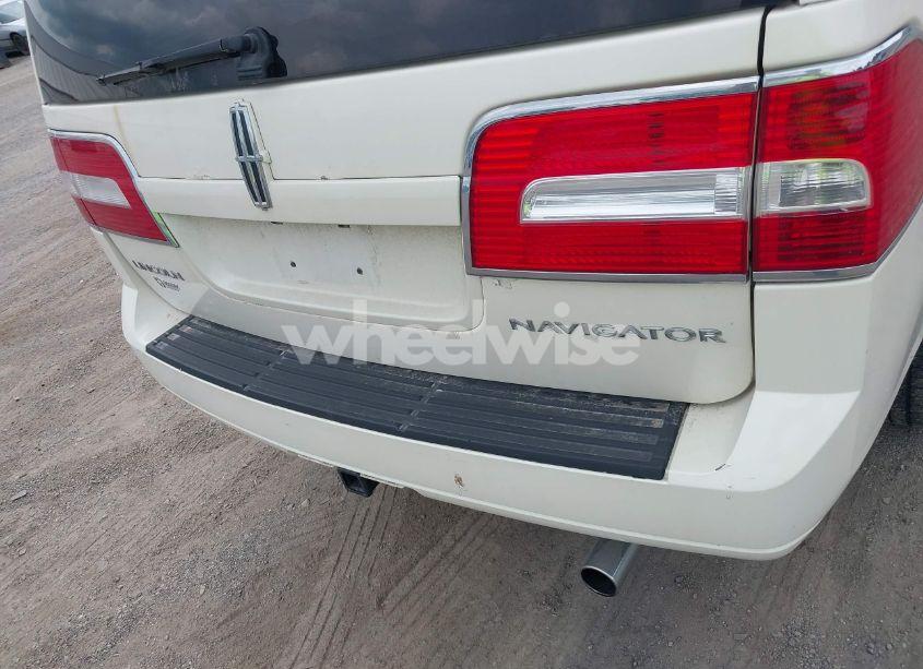 Photo 6 of 2007 Lincoln Navigator ULTIMATE (VIN 5LMFU27587LJ21193)