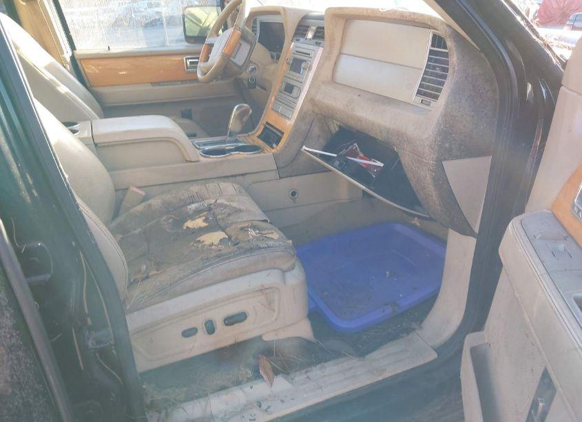Photo 5 of 2007 Lincoln Navigator ULTIMATE (VIN 5LMFU275X7LJ11667)