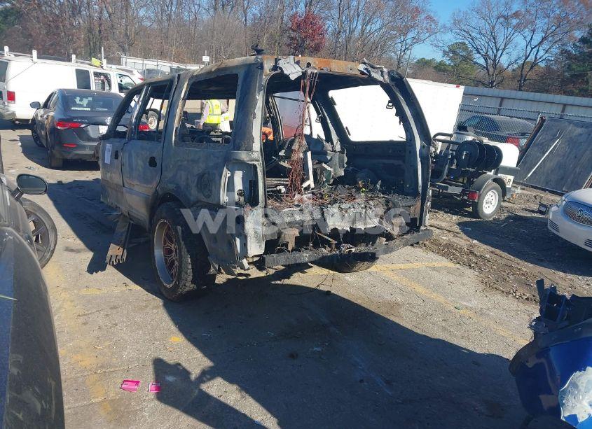 Photo 3 of 2003 Lincoln Navigator (VIN 5LMFU27R03LJ34081)