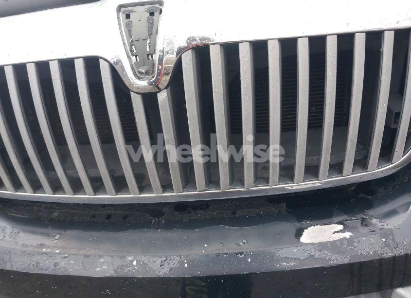 Photo 10 of 2003 Lincoln Navigator (VIN 5LMFU27R03LJ47025)