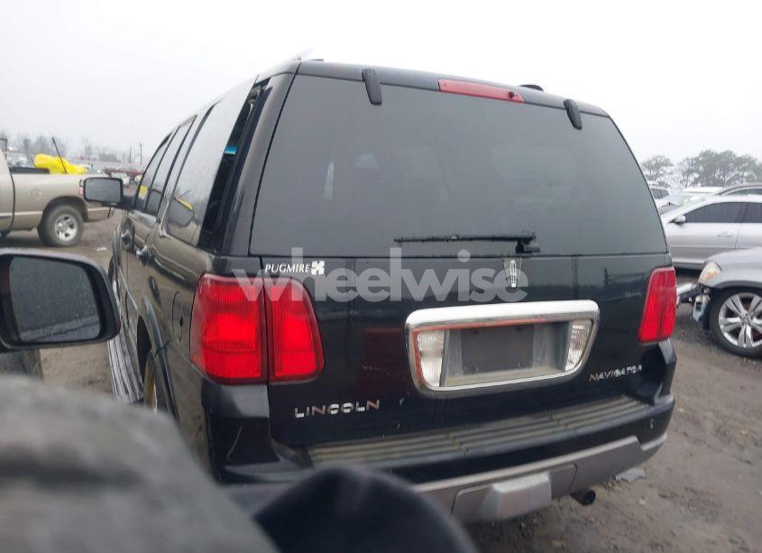 Photo 3 of 2003 Lincoln Navigator (VIN 5LMFU27R03LJ47025)