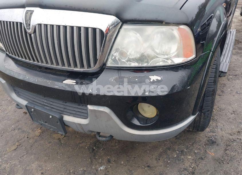 Photo 6 of 2003 Lincoln Navigator (VIN 5LMFU27R03LJ47025)