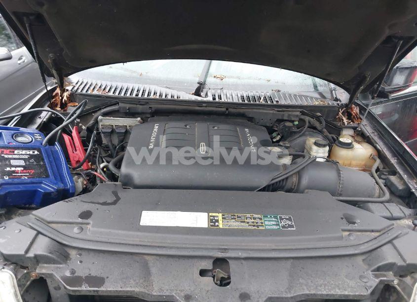 Photo 10 of 2003 Lincoln Navigator (VIN 5LMFU27R13LJ31562)