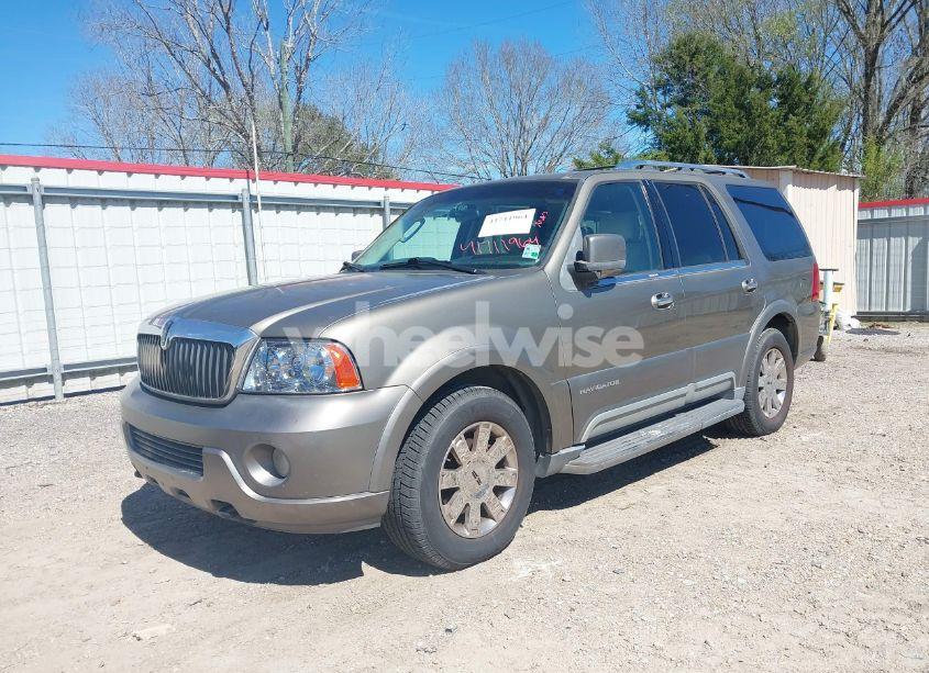 Photo 6 of 2003 Lincoln Navigator (VIN 5LMFU27R43LJ47108)