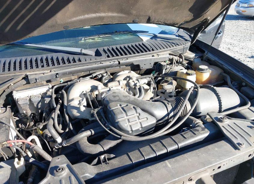 Photo 10 of 2003 Lincoln Navigator LUXURY/PREMIUM/ULTIMATE (VIN 5LMFU27R53LJ17969)