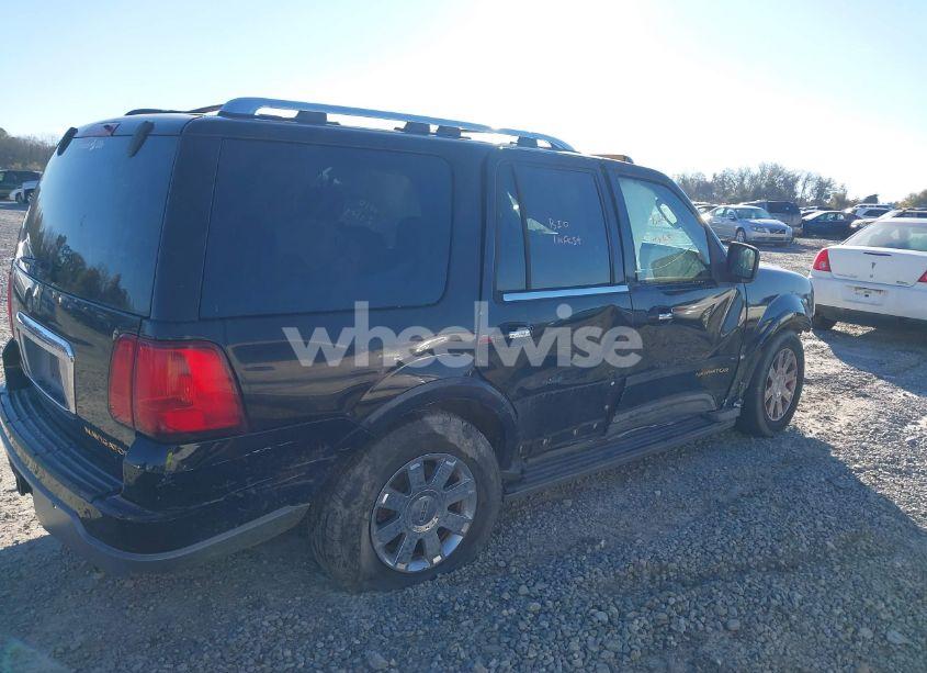 Photo 4 of 2003 Lincoln Navigator LUXURY/PREMIUM/ULTIMATE (VIN 5LMFU27R53LJ17969)