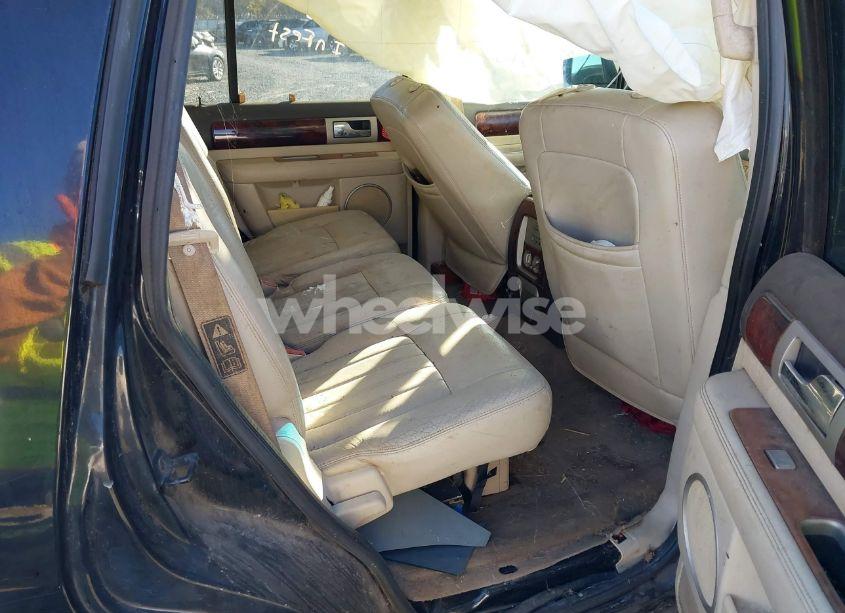 Photo 8 of 2003 Lincoln Navigator LUXURY/PREMIUM/ULTIMATE (VIN 5LMFU27R53LJ17969)