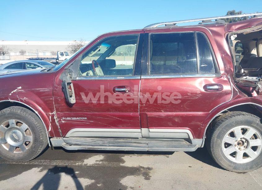 Photo 12 of 2003 Lincoln Navigator (VIN 5LMFU27R73LJ07007)
