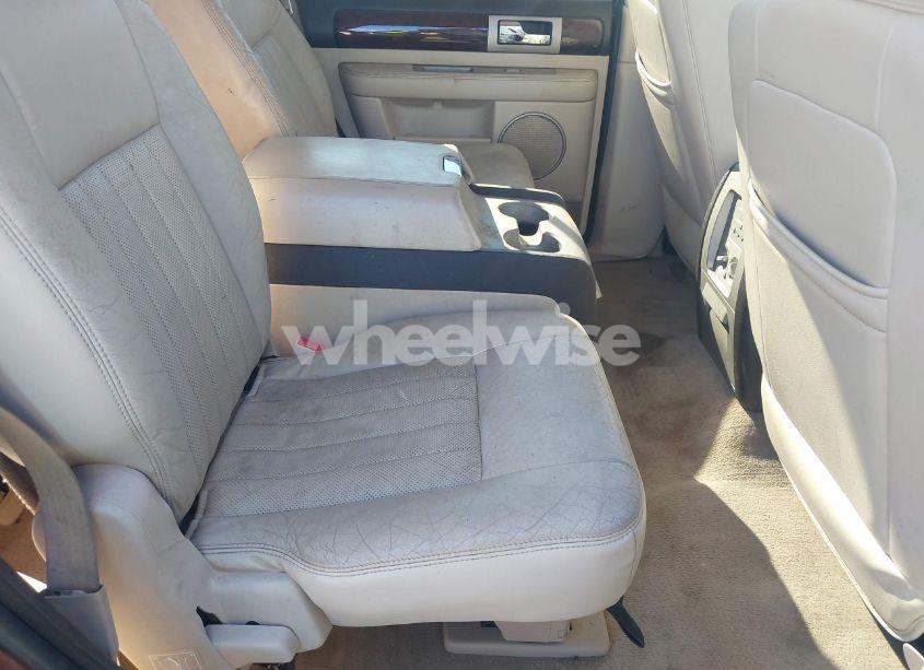 Photo 8 of 2003 Lincoln Navigator (VIN 5LMFU27R73LJ07007)