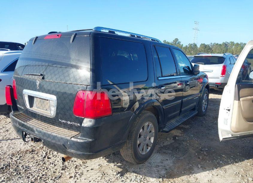 Photo 4 of 2003 Lincoln Navigator (VIN 5LMFU27R83LJ20901)