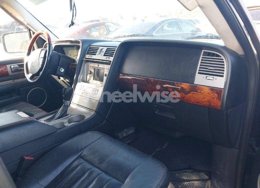 Photo 5 of 2003 Lincoln Navigator (VIN 5LMFU27R83LJ20901)