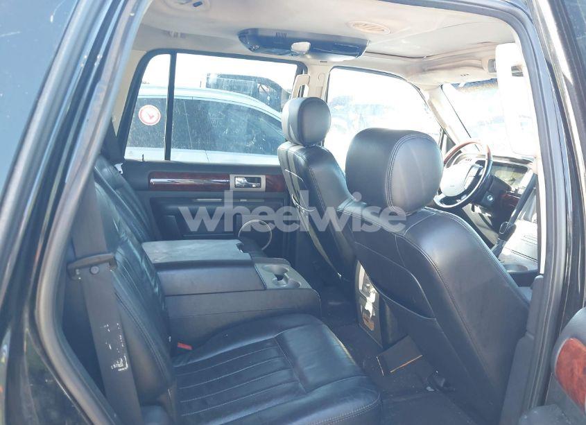 Photo 8 of 2003 Lincoln Navigator (VIN 5LMFU27R83LJ20901)