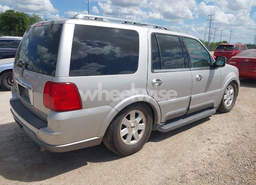 Photo 4 of 2003 Lincoln Navigator (VIN 5LMFU27R93LJ18137)