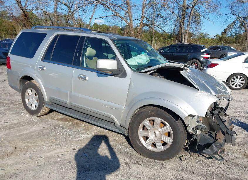2003 Lincoln Navigator (VIN 5LMFU27RX3LJ48599) main photo