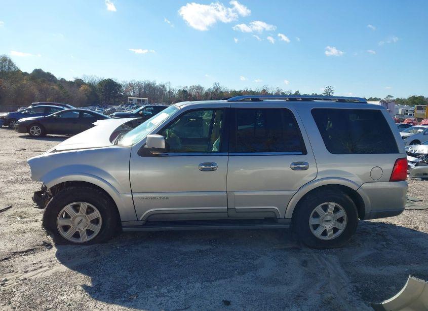 Photo 15 of 2003 Lincoln Navigator (VIN 5LMFU27RX3LJ48599)